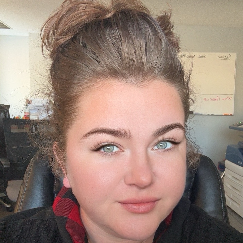 Meet your Posher, Lexi